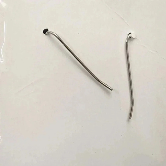 Vintage 60s-70s Dangle Drop Leaf Earrings Hook Closure - Picture 2 of 2